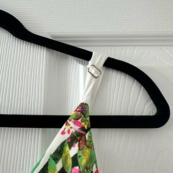 NWT Adelyn Rae Floral Jumper Size Medium - Picture 10 of 15